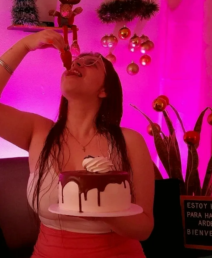Jessica, 27