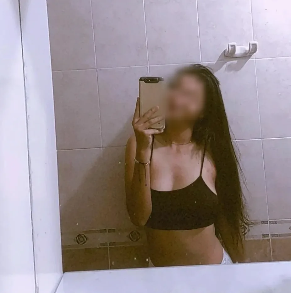 Miriam, 22