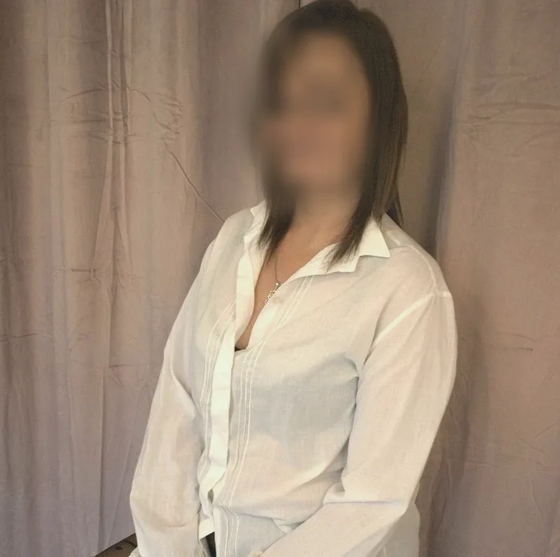 Simone, 38